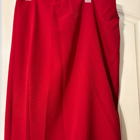 Kasper Dresses & Skirts - NWT SKIRT